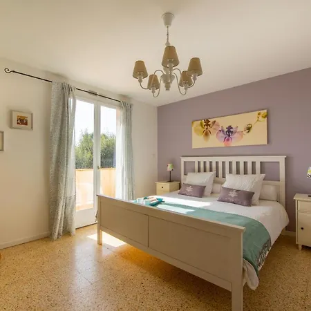 Beautiful 5 Bedroom Provencal Villa